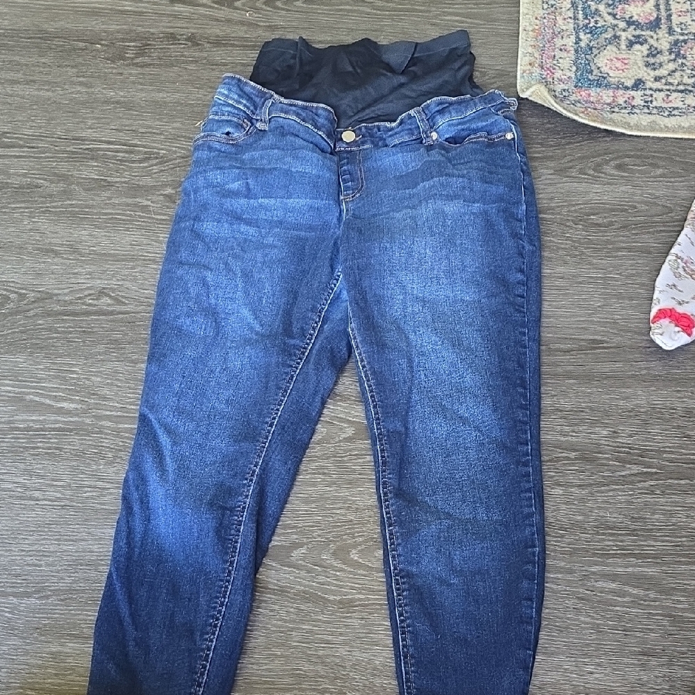 Time and Tru Blue Skinny Jeans with Classic Style